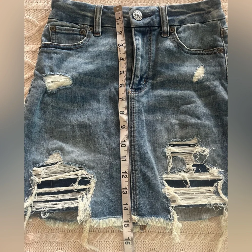 American Eagle Outfitters Denim Distressed Mini Skirt Women’s size 0 - Picture 8 of 12